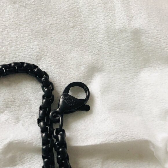 David Yurman Cable Cross Pendant w/Black Stainless Necklace 26" w/Pouch Mint - Picture 13 of 16